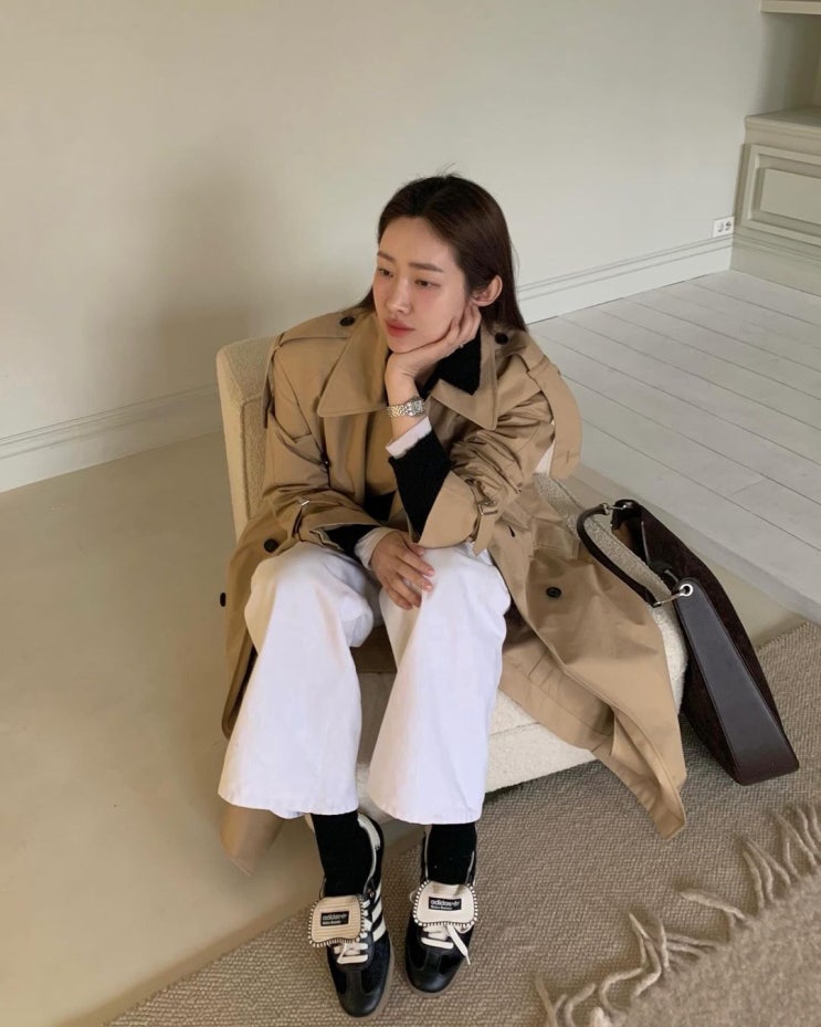  여자 연예인의 봄 패션을 풍성하게 그리고 특별하게 해줄 명품 버버리 트렌치 코트 코디 w. 차정원