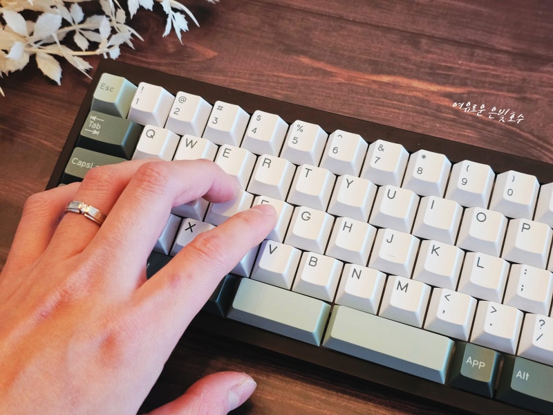 스웨그키 Qwertykeys QK60 R2 WK, 포커배열 커스텀 키보드 입문용 내돈내산 사용기 : 네이버 블로그