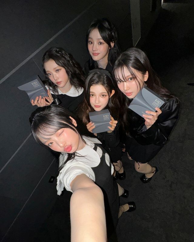 <b>뉴진스</b>, <b>한국대중음악상</b> 2년 연속 <b>3관왕</b> "'Ditto' 심장 소리... 