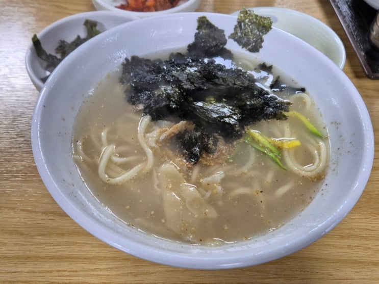 예술의전당 근처 미슐랭 가이드 빕구르망 칼국수제비 <앵콜칼국수> 목천지 예술의전당 근처 미슐랭 가이드 빕구르망 칼국수제비 <앵콜칼국수> 목천지