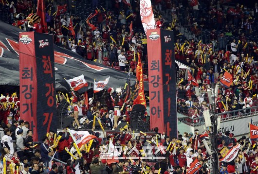 <b>이범호 감독</b>님, 이것만 하면 <b>우승</b>합니다.