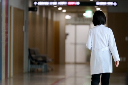 以卵擊石19(<b>의협</b>,<b>압수수색</b> 擊卵에 以卵擊石 반발…국민 향해... 