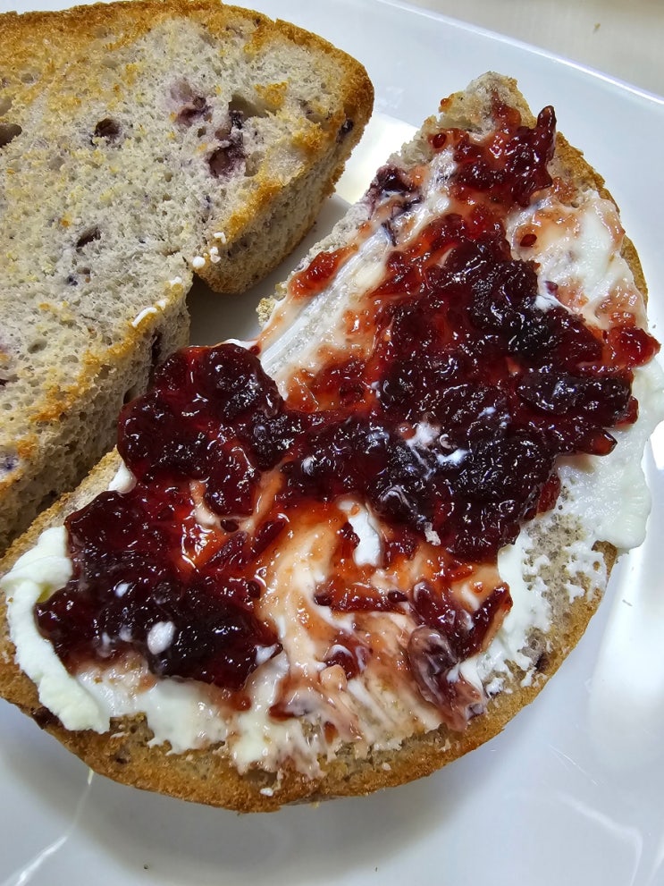  크림치즈 라즈베리 베이글 레시피 찰떡궁합이에요