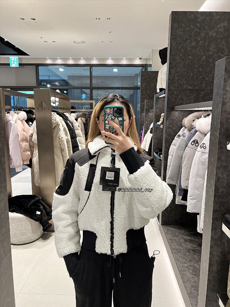 김포 현대프리미엄아울렛 무스너클 오픈 무스너클 패딩 봄버재킷 저렴하게 사는 방법