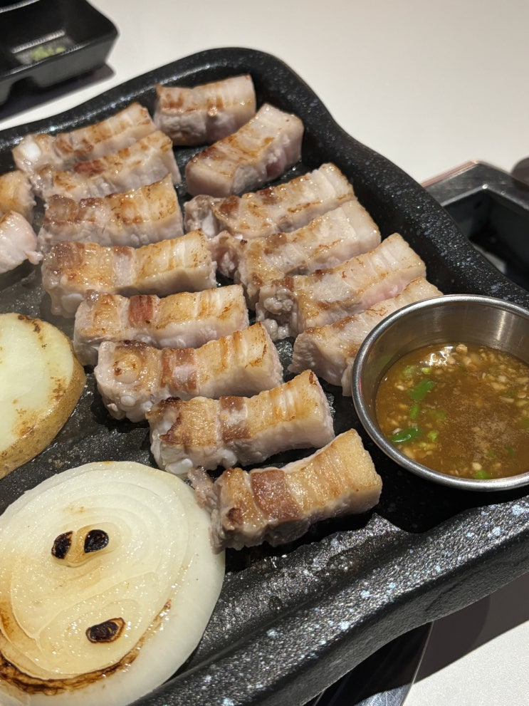  [돈암돈집] 성신여대역 가성비 삼겹살 맛집, 김치랑 콩나물까지 구워서 먹기