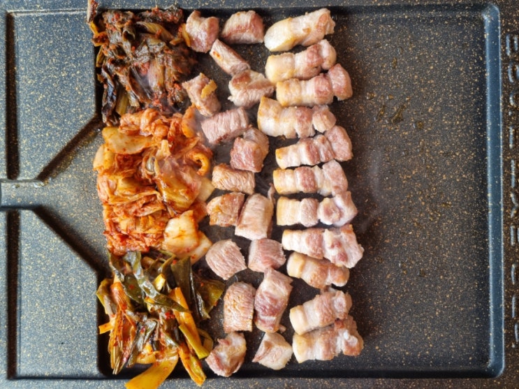 김포 고촌 맛집! 삼겹살과 김치 조합이 환상적인 김장하는고깃집 향산리 추천! 김포 고촌 맛집! 삼겹살과 김치 조합이 환상적인 김장하는고깃집 향산리 추천!