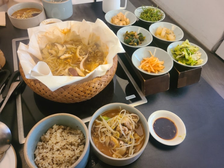  천안 불당동 맛집 수라비스트로: 건강식단의 얼큰나베특선
