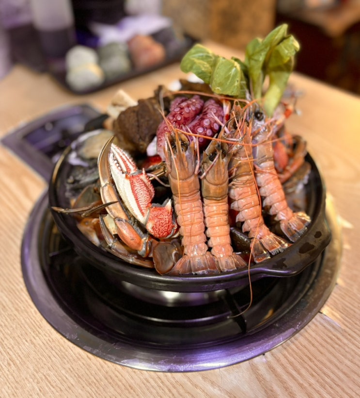  제주 서쪽 애월 해안도로 맛집 장인의집 본점 애월점 소갈비 해물 만두전골 칼국수