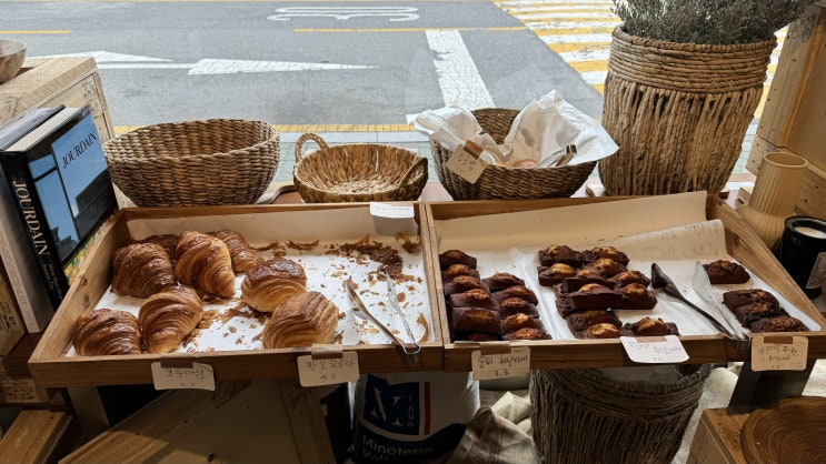  서울 3대크루아상 압구정 카페 맛집으로 인기 있는 플링크 압구정 방문기