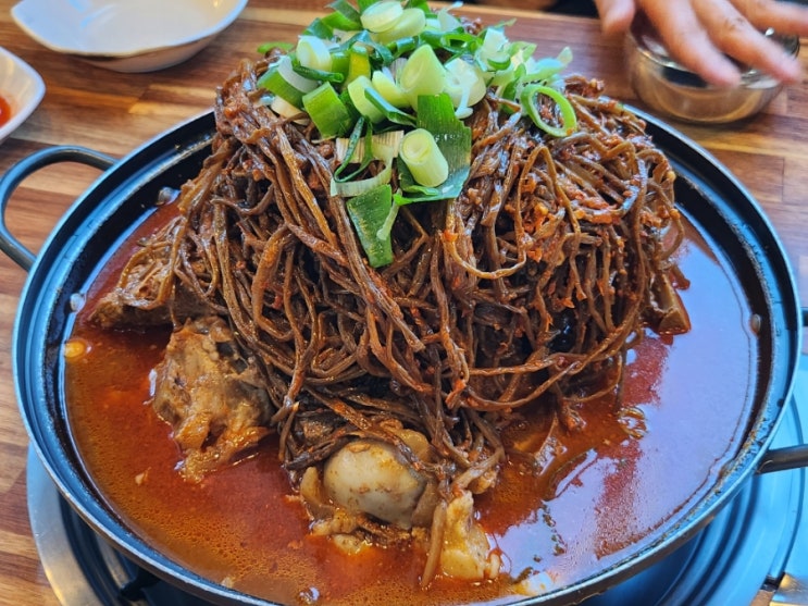  [전주 완산구] 육일식당 고구마순 감자탕 - 고구마순이  너무 맛있는 현지인 추천, 이색 감자탕 맛집