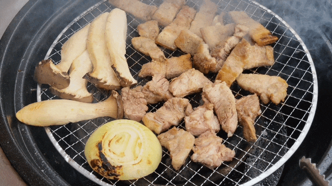  충주 수주팔봉캠핑 몸만 와서 즐기는 바베큐