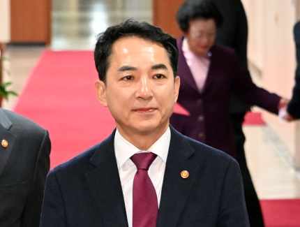 <b>박민식</b> 전 장관, 서울 <b>강서을 출마</b> 선언… “한동훈 요청 받아”