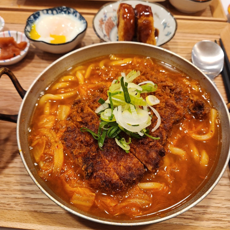  강남구청역 맛집 돈까스가 먹고 싶을 땐 '동경규동'