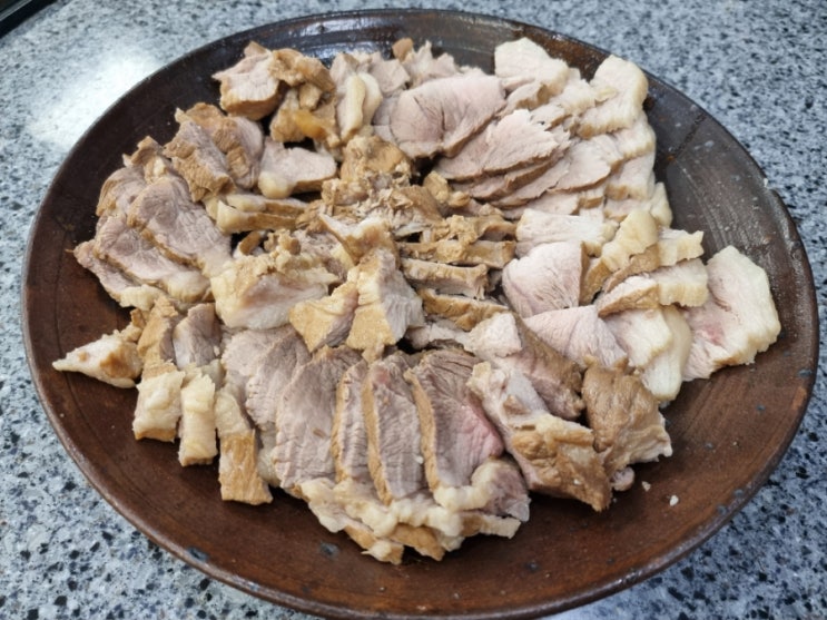  집밥요리 돼지고기수육     가지공리뷰