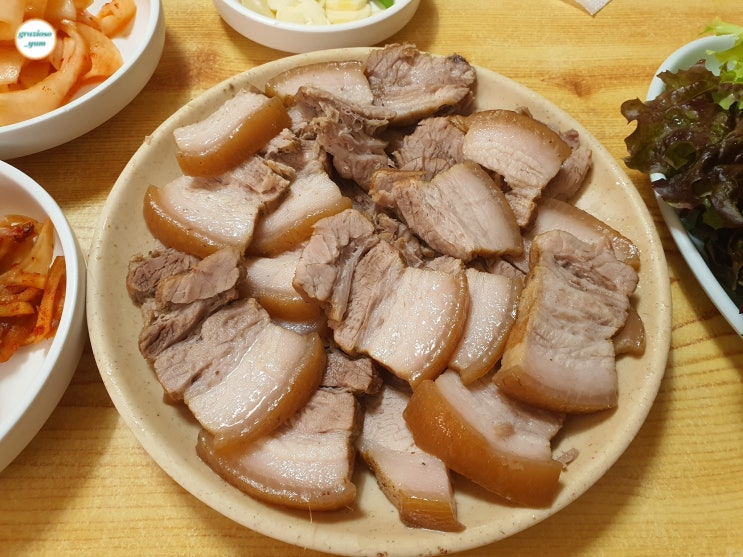 강원도 철원 내대막국수* 내돈내산 편육과 비빔/ 한탄강 주상절리 고석정 식당 강원도 철원 내대막국수* 내돈내산 편육과 비빔/ 한탄강 주상절리 고석정 식당