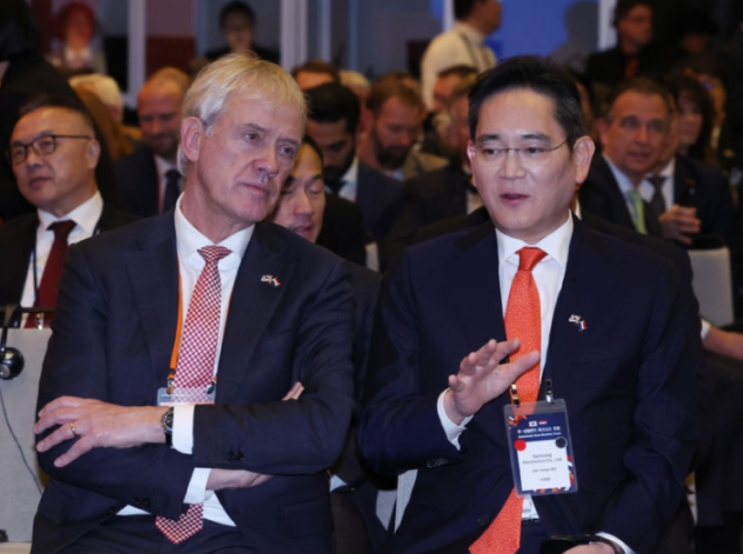  ASML 주식 전량 매각한 삼성전자