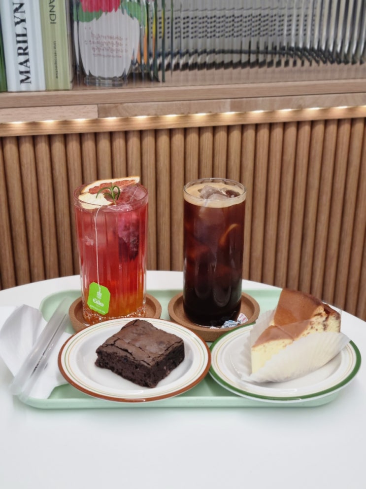  매탄동카페, 바스크치즈케이크 맛집 : 카페앤드미