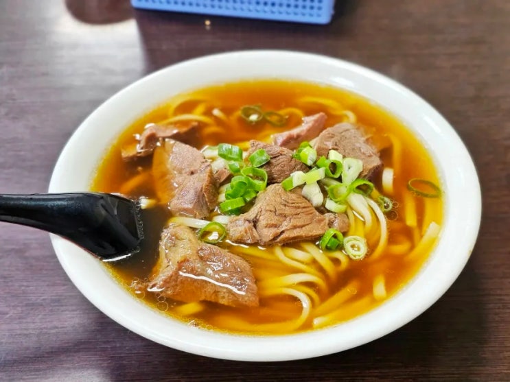  대만 가오슝 맛집 탐방 ① 항원우육면 / 가오슝 키키 喜園川菜小吃 (향신료 없음)
