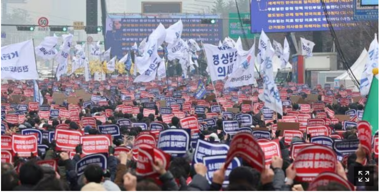 <b>거리로 나선 의사</b>들 [2024. 3. 4]