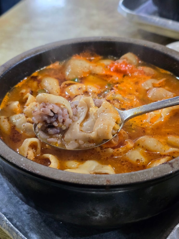  종로,영등포 국밥 내장탕이 유명한 유재석, 성시경 맛집 ' 화목순대국 ' 여의도 본점, 광화문 1호점 비교 ( +웨이팅 )