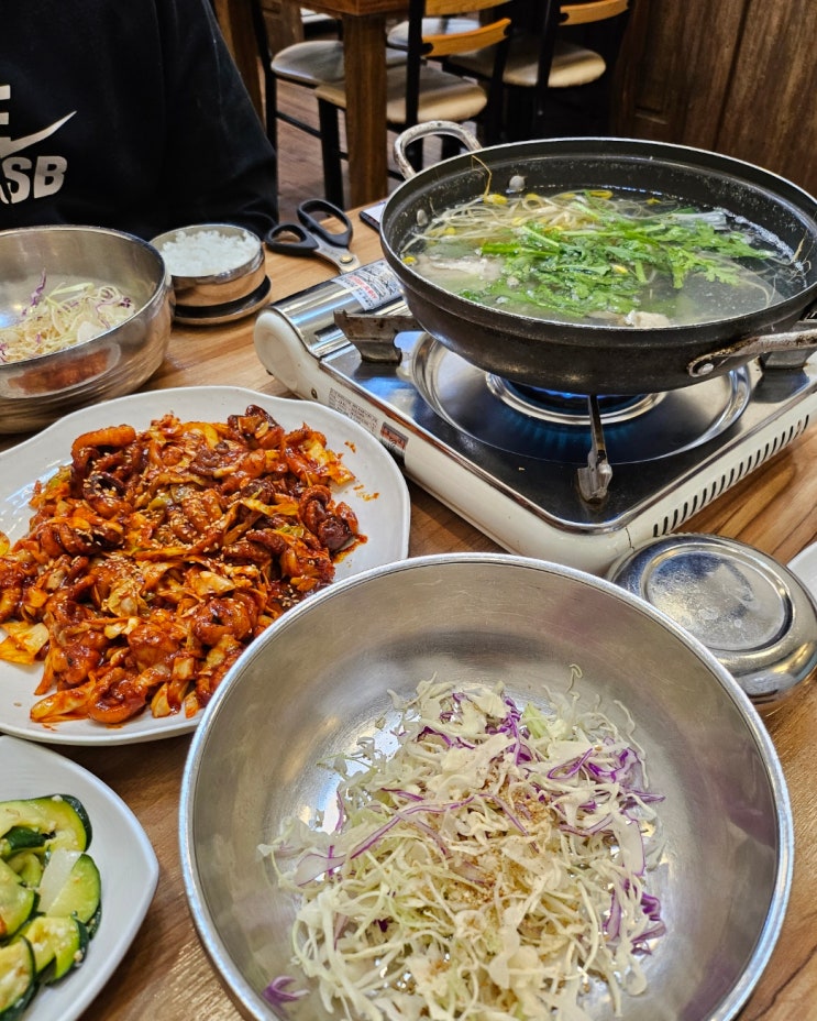  범계역 맛집 푸른바다볼테기 갓성비 직화쭈꾸미볶음