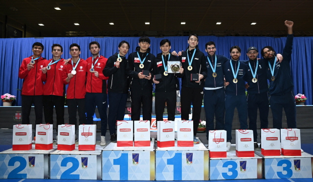한국 <b>펜싱</b>, <b>파리</b>올림픽을 향한 금빛 걸음