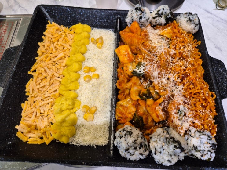  김포 사우동 치즈 닭갈비 맛집 헬로팬&로우밥