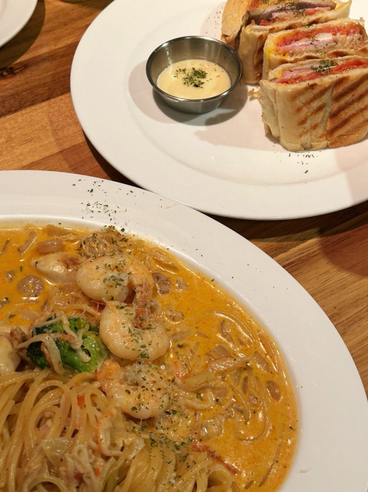 샤로수길 데이트하기 좋은 파스타, 샌드위치 맛집 “쥬벤<b>쿠바</b>”