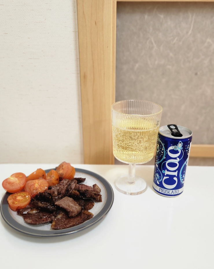  맛있고 간편한 혼술 와인 l 챠오 Ciao 캔와인