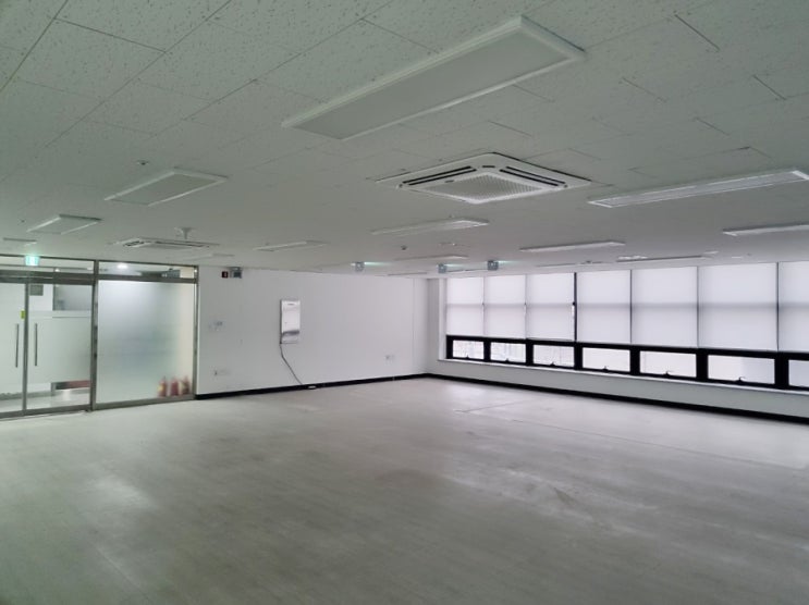  성남시청앞상가겸사무실임대,4000/350만원,전용40평,여수동사무실임대,