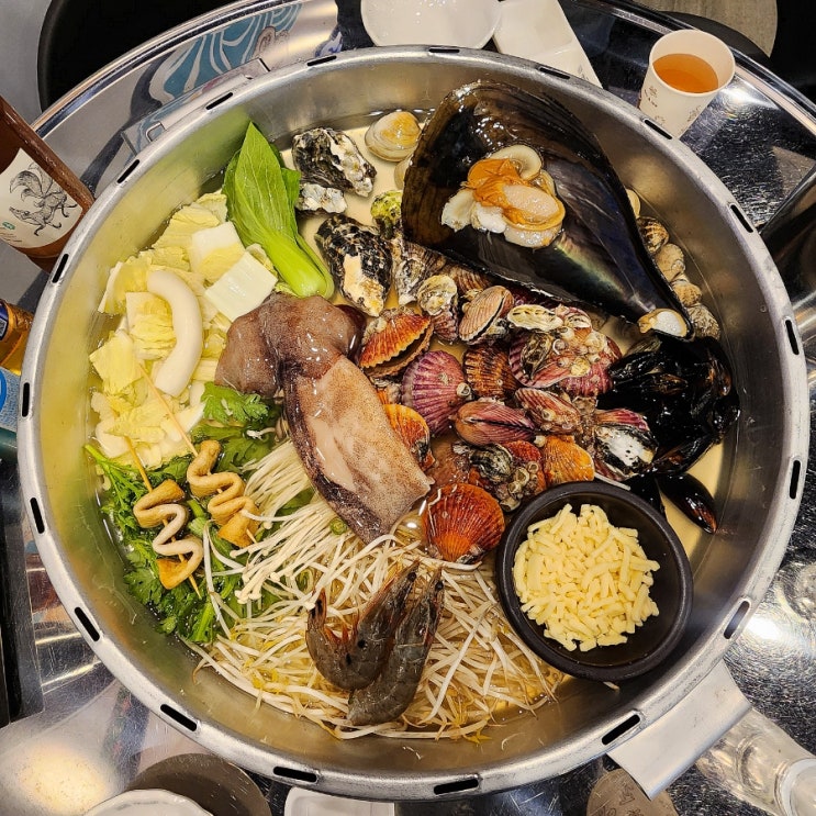  신중동역 갯벌의조개 푸짐한 대왕조개전골(조개찜) 맛집