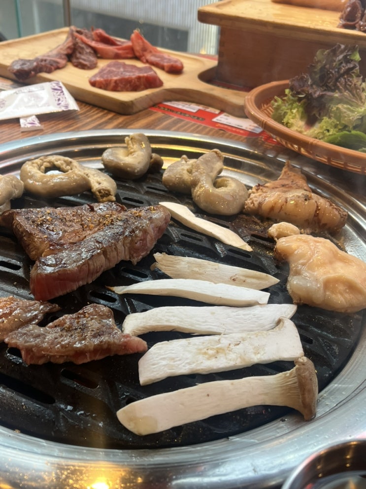 명동역맛집 | 고기를 배터지게 즐기는 "무한리필 몽블리 명동점"