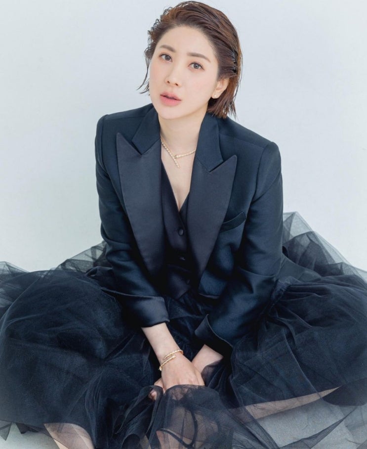 [<b>서인영</b>] "귀책사유는 <b>사생활</b>"..<b>서인영</b>, 사업가 남편과 1년만 <b>이혼</b>