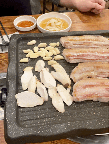 오겹살이 맛있는 성수동 고기집 왕 삼겹 촌 돼지