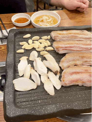  오겹살이 맛있는 성수동 고기집 왕 삼겹 촌 돼지