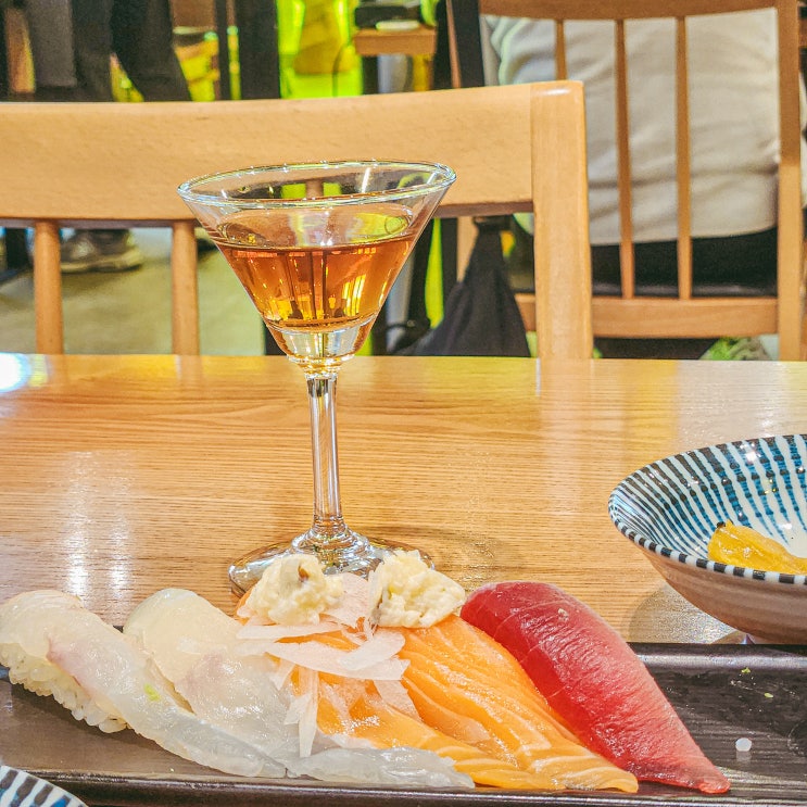  [솔직 후기] 줄 서서 먹는 가성비 초밥 맛집 상무초밥 서현점