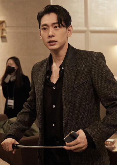 유태오 필모그래피 프로필 작품활동 리즈 mbti 알아보자!