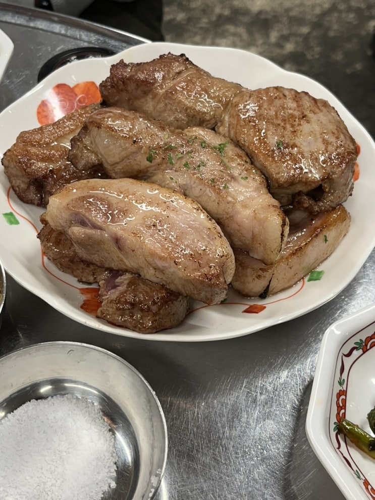  광주 상무 숯불구이포차 특수부위 모소리살이 있고 목살 껍데기가 맛있는 삼일집 상무점