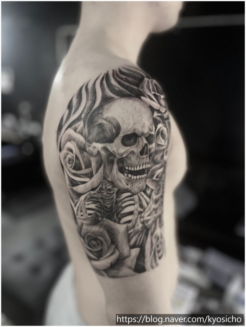 남자 팔 타투로 해골 장미 타투도안 의미 : 네이버 블로그, image size:800x1064