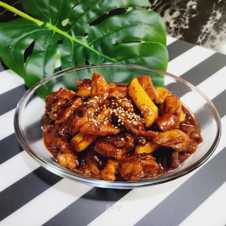  양념닭갈비 레시피 매콤달달한 닭요리 구운양념치킨 닭모래집요리