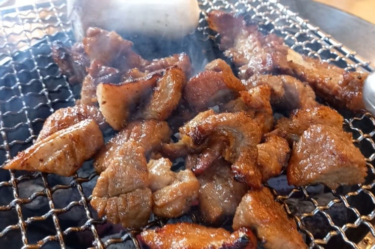 제주 현지인이 좋아하는 고기집으로 도남동에서 유명한 제주시청 맛집 노포갈비