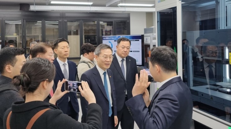 <b>이종호 장관</b> "AI·빅데이터 시대 에너지 대책 원자력에 달려"