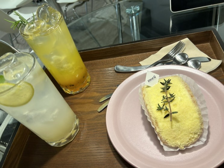  [서울/영등포] 폴딩케이크 디저트 맛집 카페 "모리"