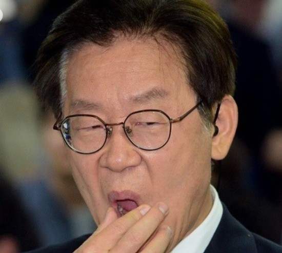 '총선 표심 영향' <b>공천</b> 66%·명품백 57%·대장동 55%[한국리서치]