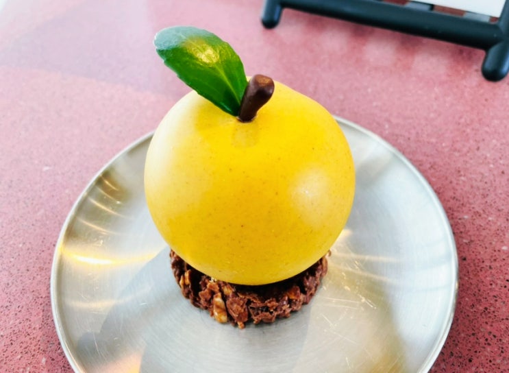  배케이크가 맛있는 저수지 뷰 안성 카페 목적지나인