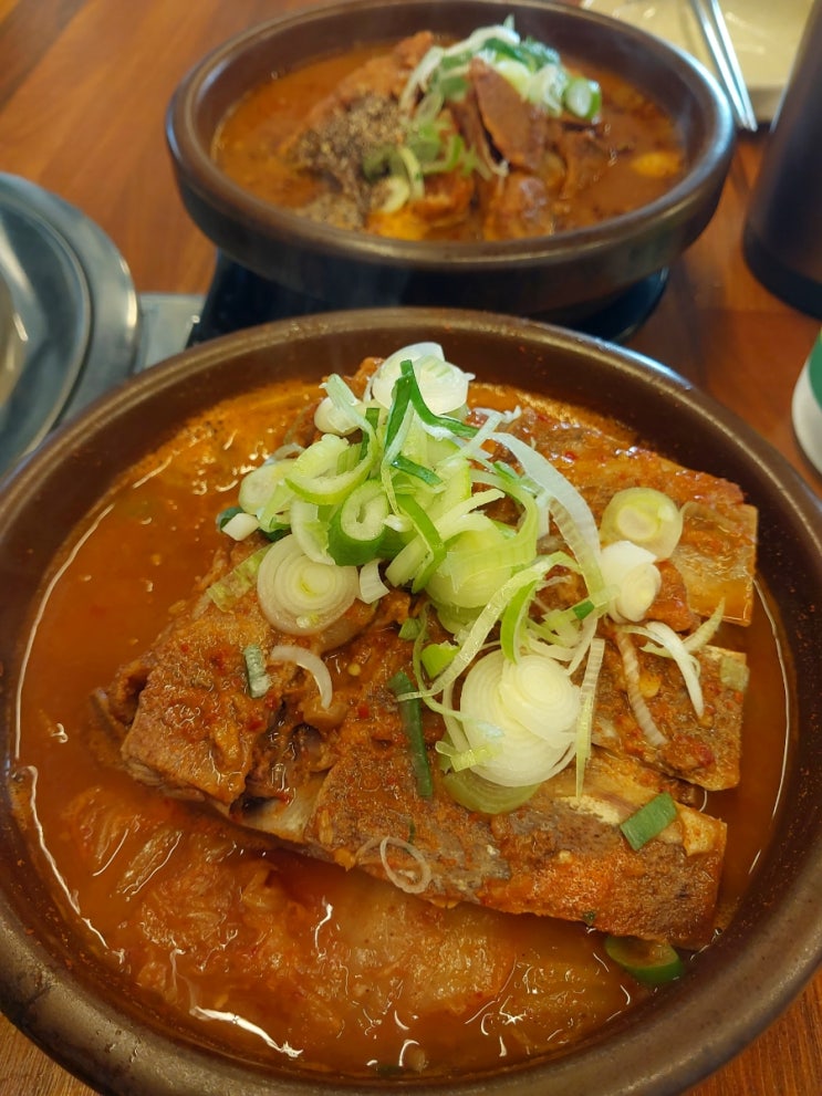  20240303 공산성맛집 '노걸대감자탕 공주점' / 공주 여행 기념 뼈해장국 맛집 후기