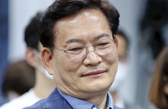 “우린 友黨” 옥중 <b>송영길</b>... 옥중 <b>송영길</b> “2심 유죄 조국은... 