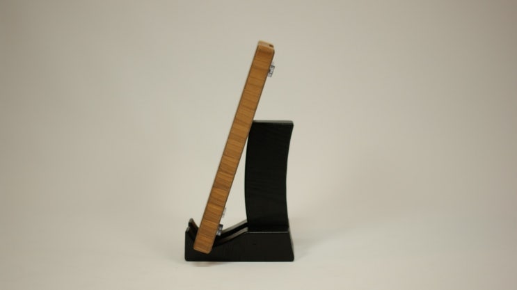  cutting board easel / 도마 이젤_우디터