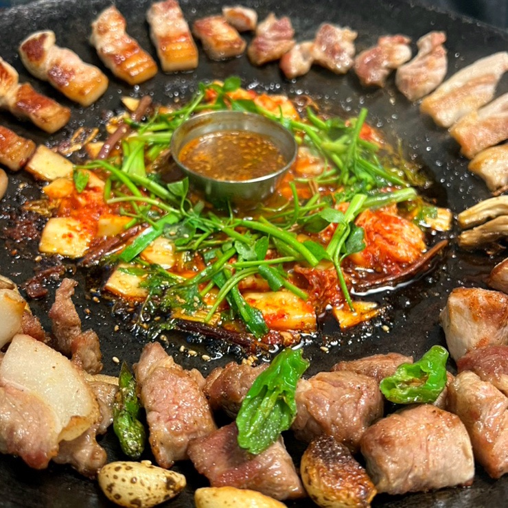  [제주도 서귀포흑돼지맛집] 서귀포 올레시장 애완동물 가능한 흑돼지 특수부위 별로 먹을 수 있는 흑돼지 맛집 "서귀집"