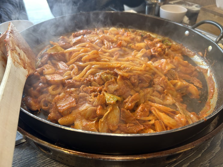  20년 전통 춘천닭갈비 춘천집 고대점(닭갈비, 우동사리, 치즈볶음밥)